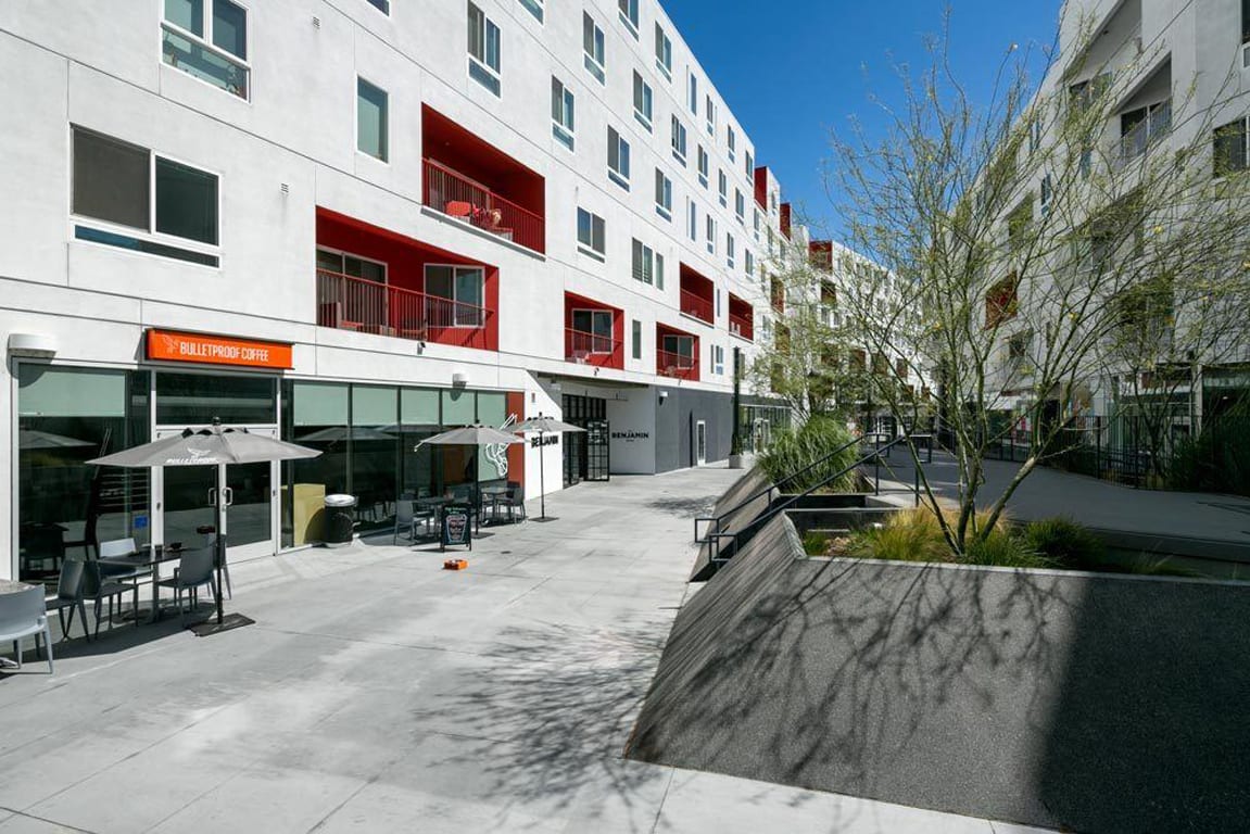 DTLA Arts District Apartments | One Santa Fe | Photos